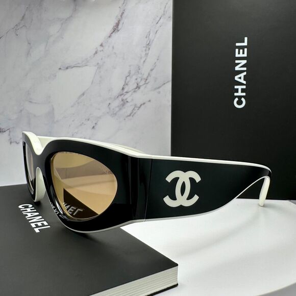New CHANEL Sunglasses - Picture 4 of 16